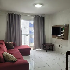 Apto Espacoso Uma Quadra Do Mar Com Garagem Balneário Camboriú